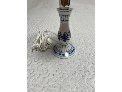 Zwiebelmuster Lampe 35 cm mit Schirm  Original Bohemia Porzellan aus Dubi