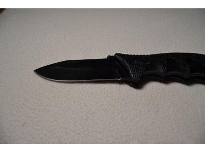 nůž ocelový 22 cm černý