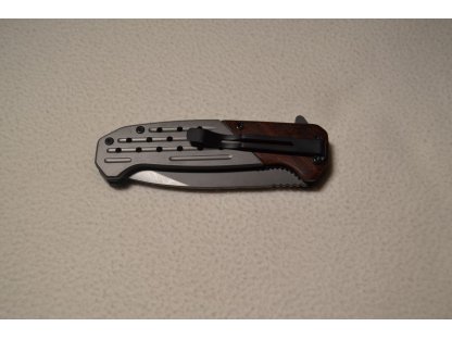 Nôž ocelový šedý 22 cm