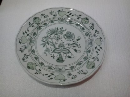 Green Zwiebelmuster Flat Plate 24cm, Bohemia Porcelain from Dubi