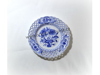 Zwiebelmuster Plate Perforated 18cm, Original Bohemia Porcelain from Dubi