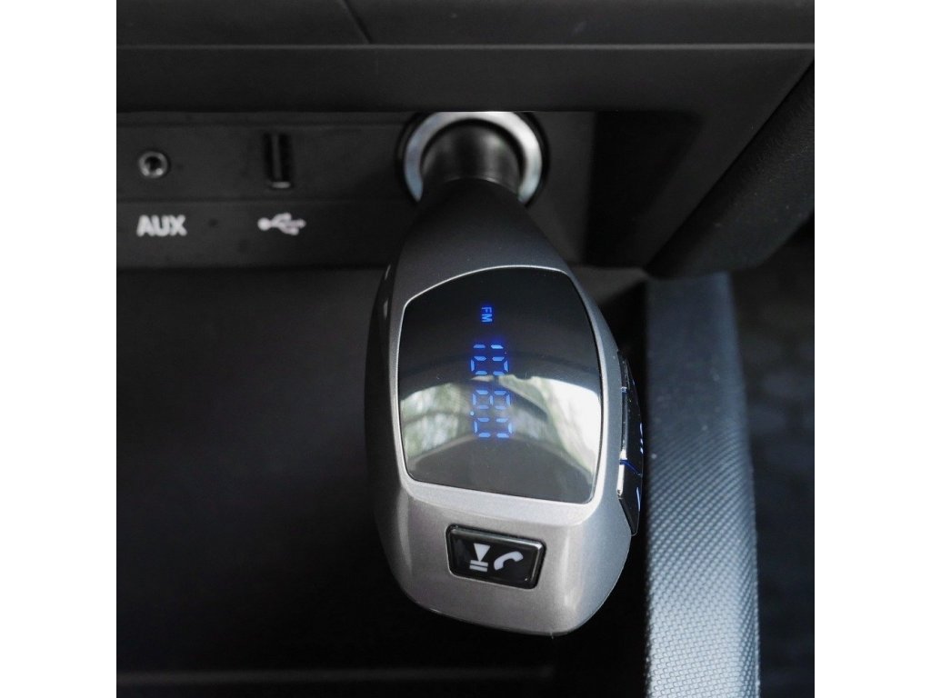 FM vysílač X5 Bluetooth + USB + čtečka paměťových karet