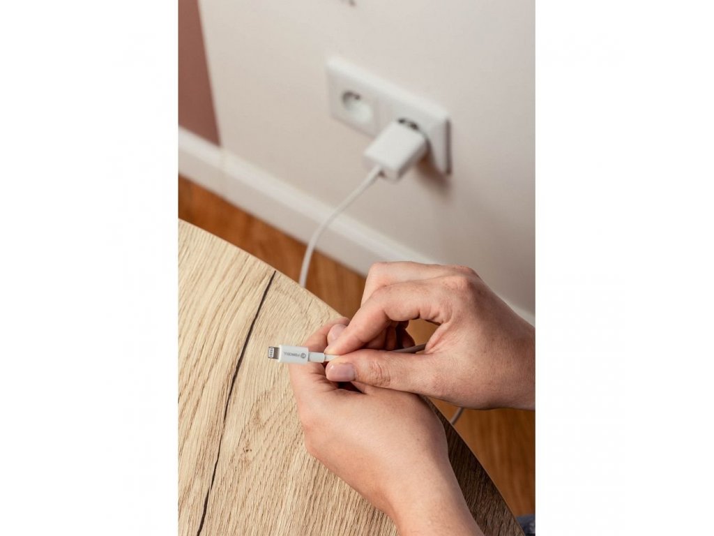 Kabel FORCELL USB-C na Lightning 8-pin MFI 3A/9V 30W (Max) C901 1m bílý