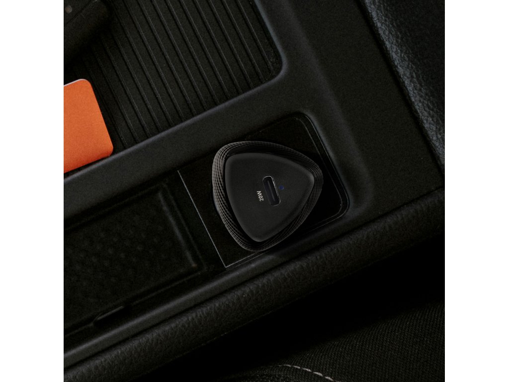 FORCELL CARBON nabíječka do auta typ C 3.0 černá (celkem 20W) + kabel pro typ C
