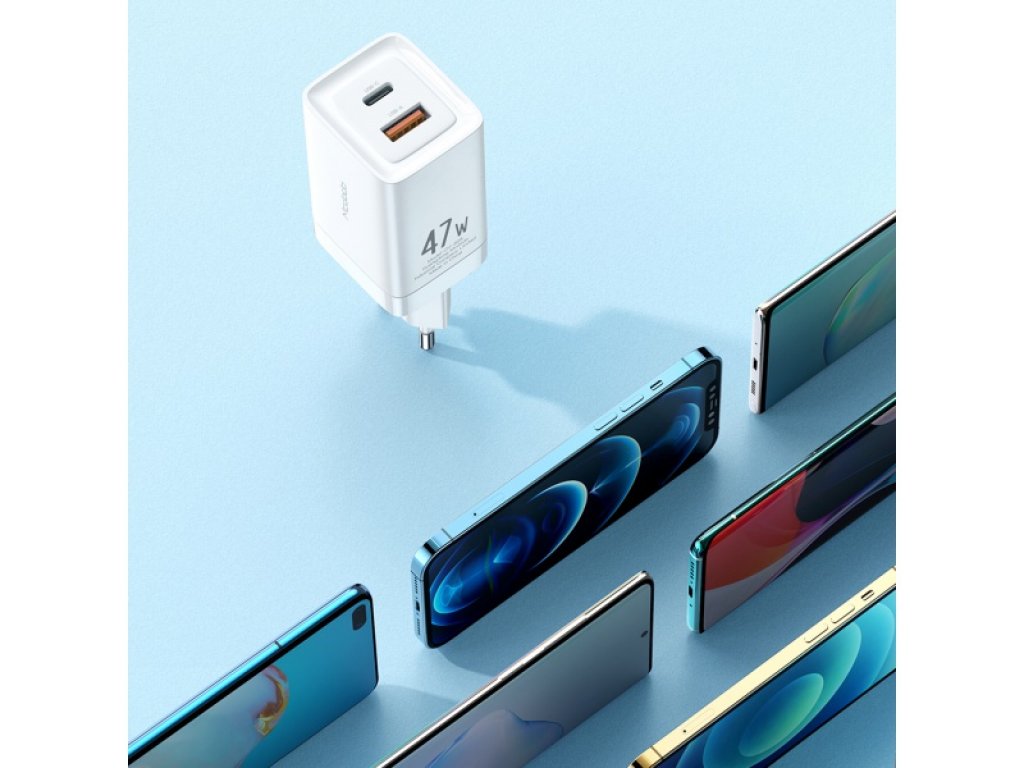 Mcdodo duální nabíjecí adaptér USB / USB-C 47W GaN bílá