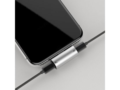 Audio/HF adaptér z iPhone Lightning 8-pin na 2x na iPhone Lightning 8-pin stříbrno-černý CAL46-S1