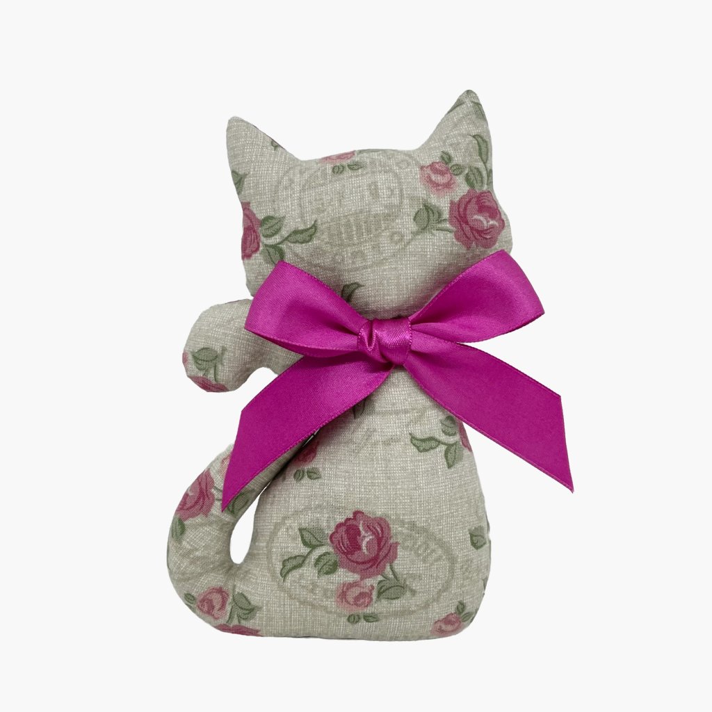 Cat with levender - roses and stamps
