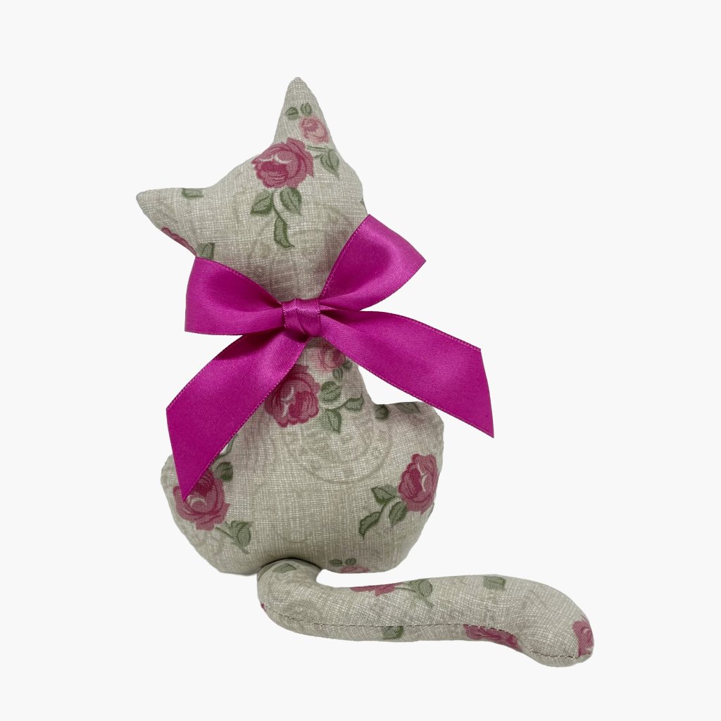 Cat with levender - roses and stamps
