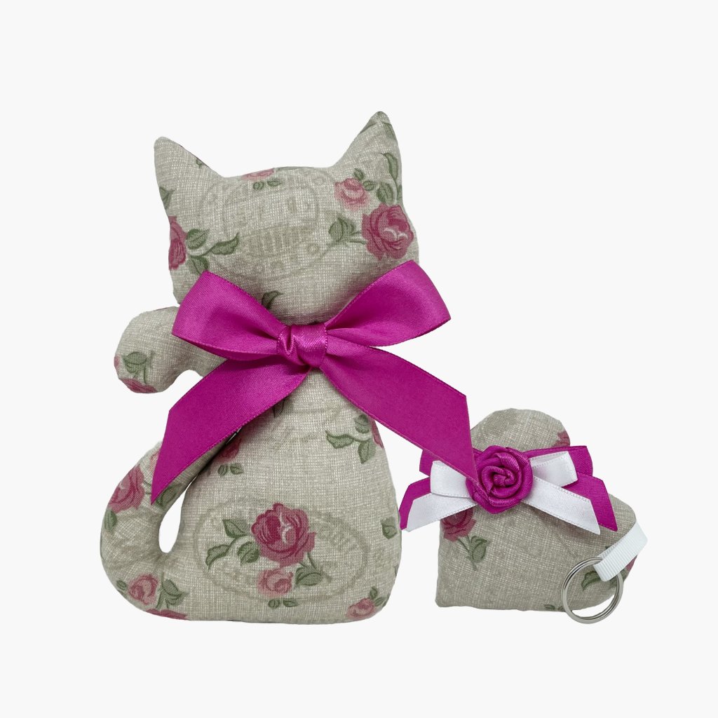 Cat with levender - roses and stamps