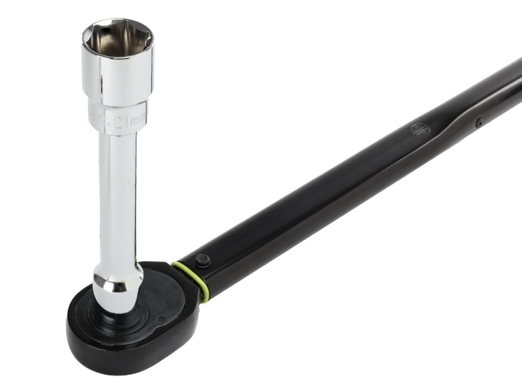 Momentový klíč 28-210 Nm, 1/2" + nástrčné klíče 17, 19 a 21 mm + prodloužení 125 mm, kalibrační certifikát