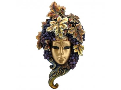 Maska ženy zdobené vinnou révou 