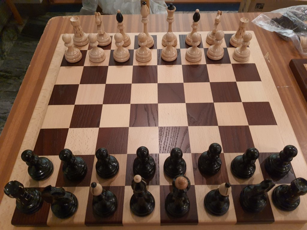 Limitovaná Edice - Česká klubovka Original - šachová souprava komplet -  výrobce RP šachy