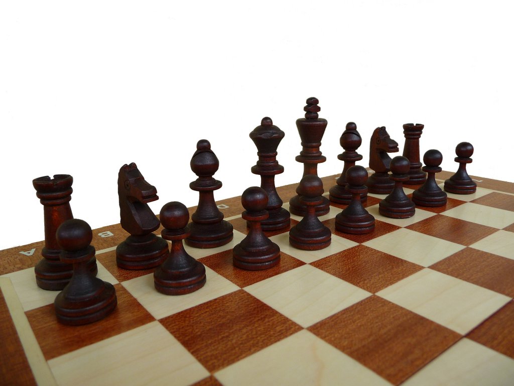 ŠACHOVÁ SOUPRAVA - Velké magnetické dřevěné šachy  - světlé dřevo