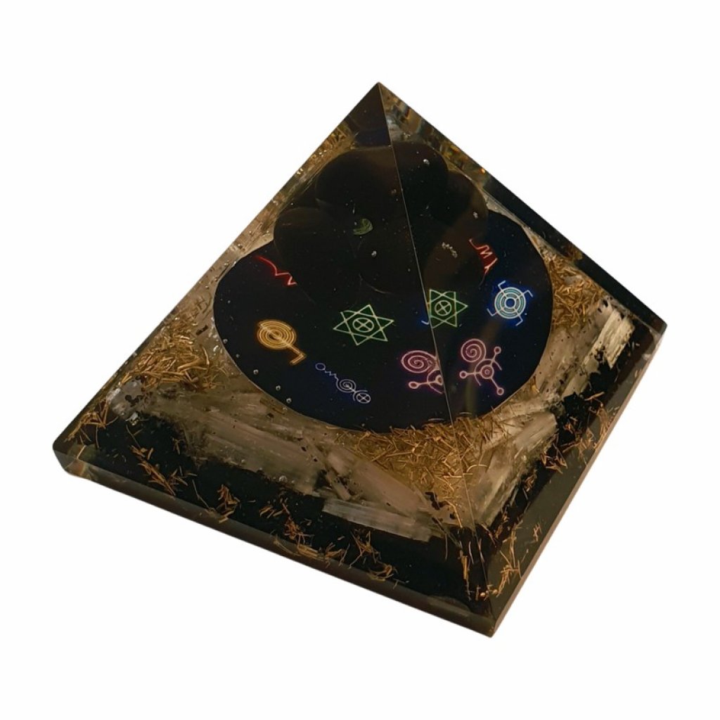 Orgonitová pyramida REIKI SYMBOLY 7 cm