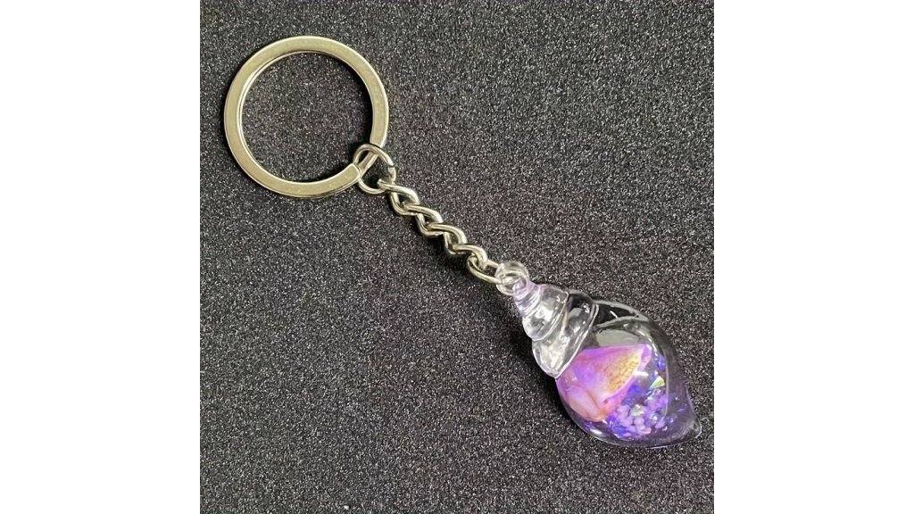 Keychain with shell