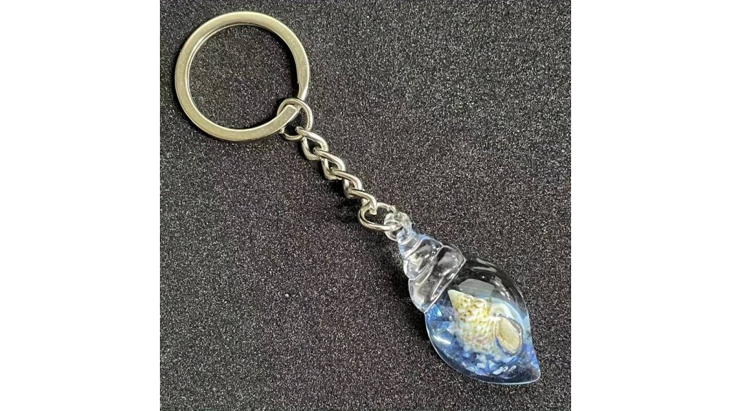 Keychain with shell