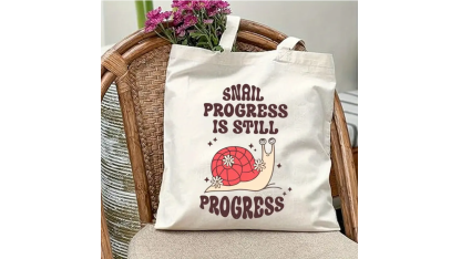 White canvas bag "Snail Progress" 2