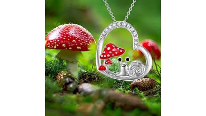 Necklace and earrings set - snail in heart