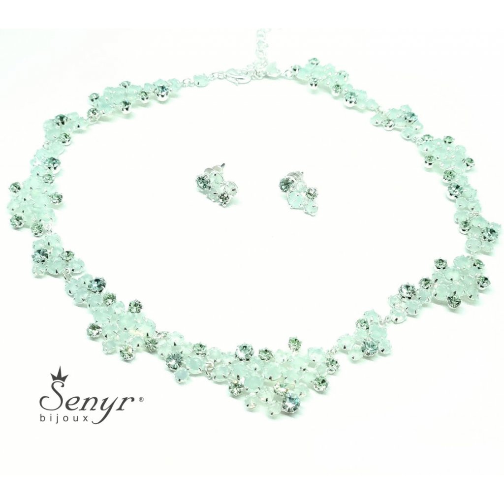 the crystal set LACE with opals