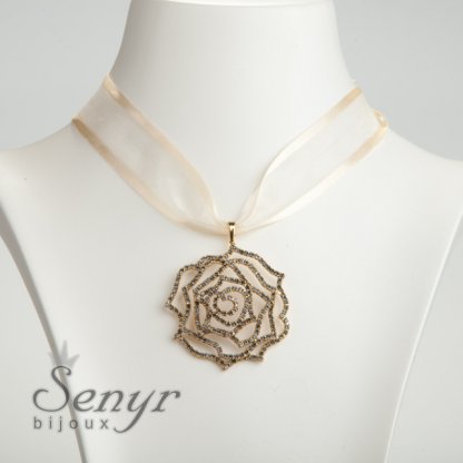 Necklace ROSE