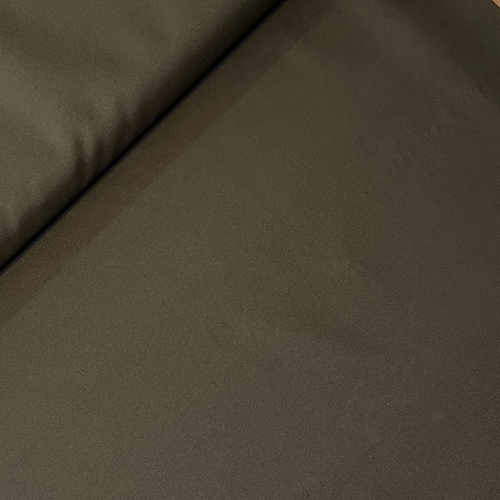 Khaki kočárkovina