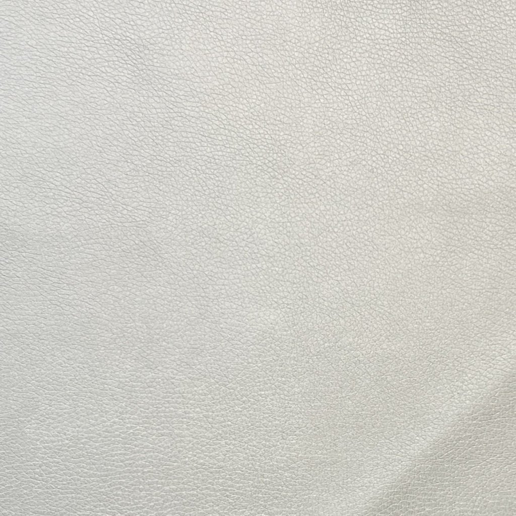 Stříbrná perleťově lesklá ekokůže soft