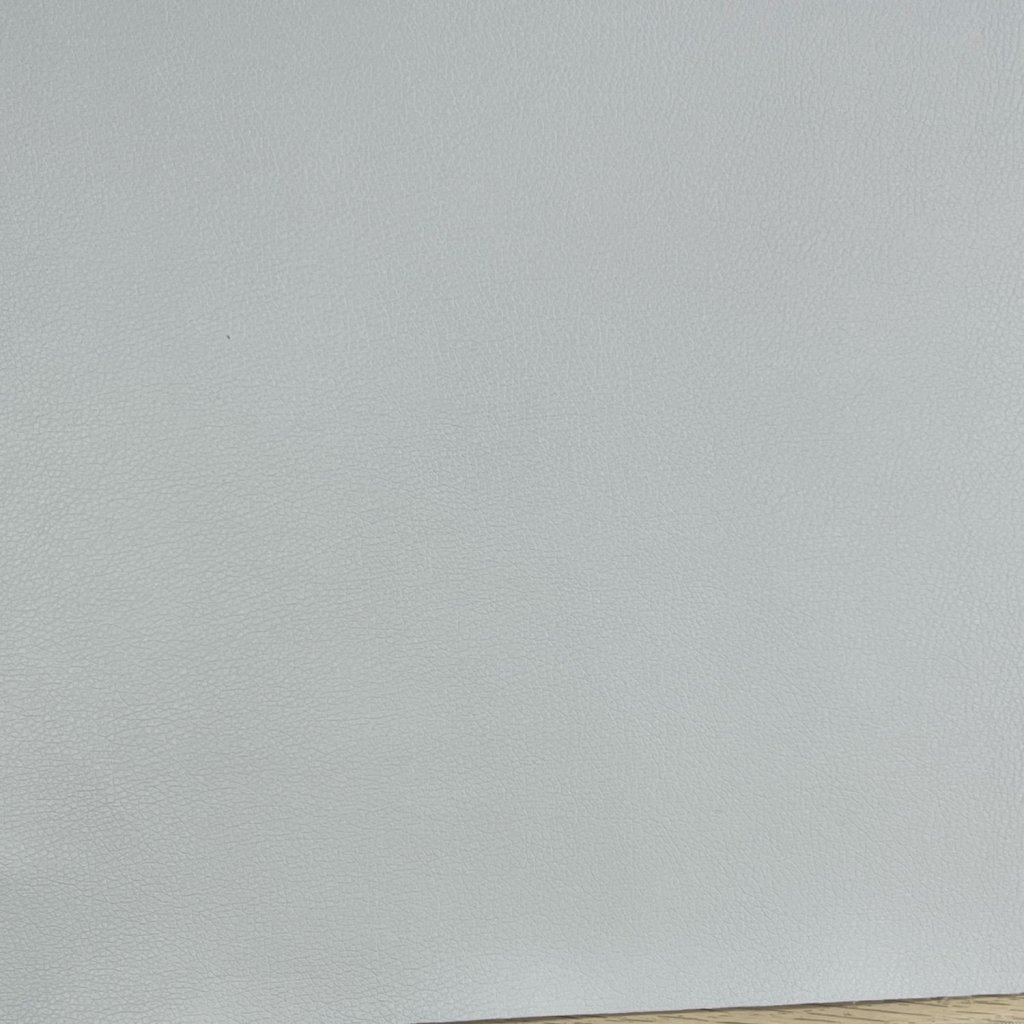 Světle modrá perleťově lesklá ekokůže soft