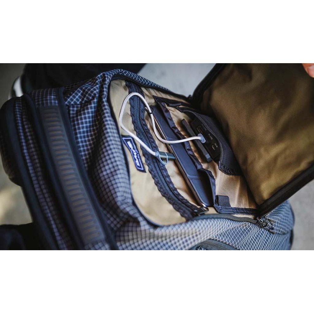 batoh Dakine Network 30L Carbon