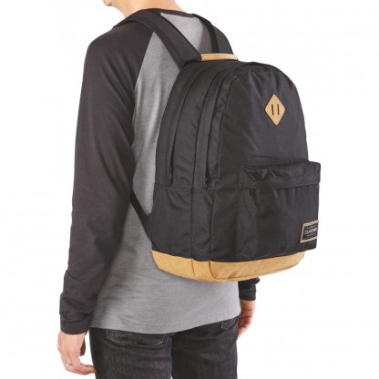 batoh Dakine Detail 27L Black