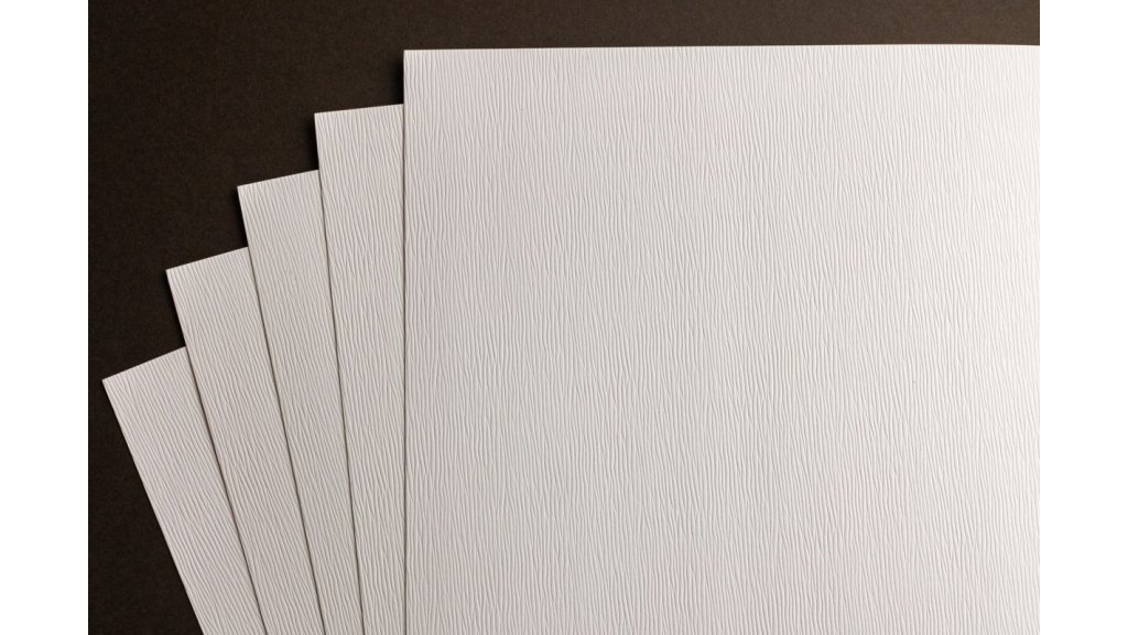Strukturovaný papír A4 300g - perlově bílá kůra cedru