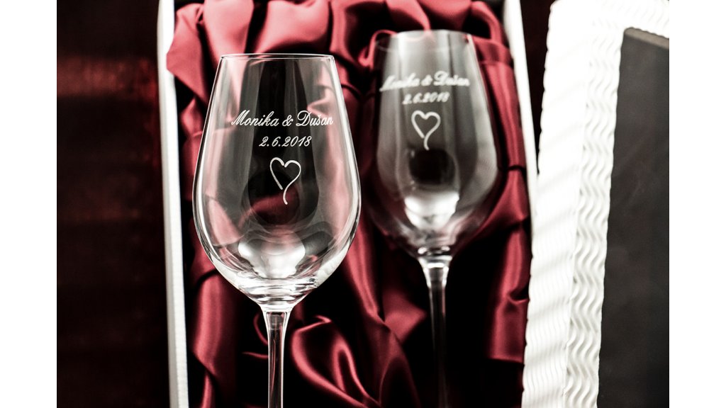 Svatební skleničky na víno se jmény - Viola