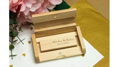 Dřevěný flashdisk 128 GB USB 3.0 s gravírováním