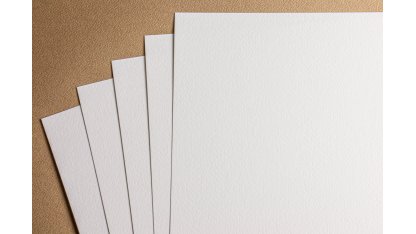 Hrubý strukturovaný papír A4 240g - perlově bílá