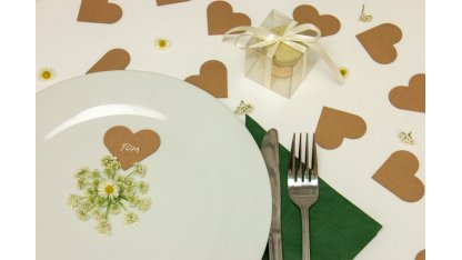 Svatební konfety na stůl - srdce - rustikální 2