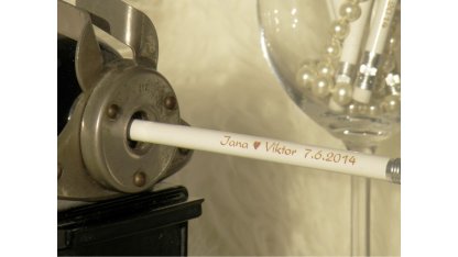 Svatební tužky se jmény - s gumou
