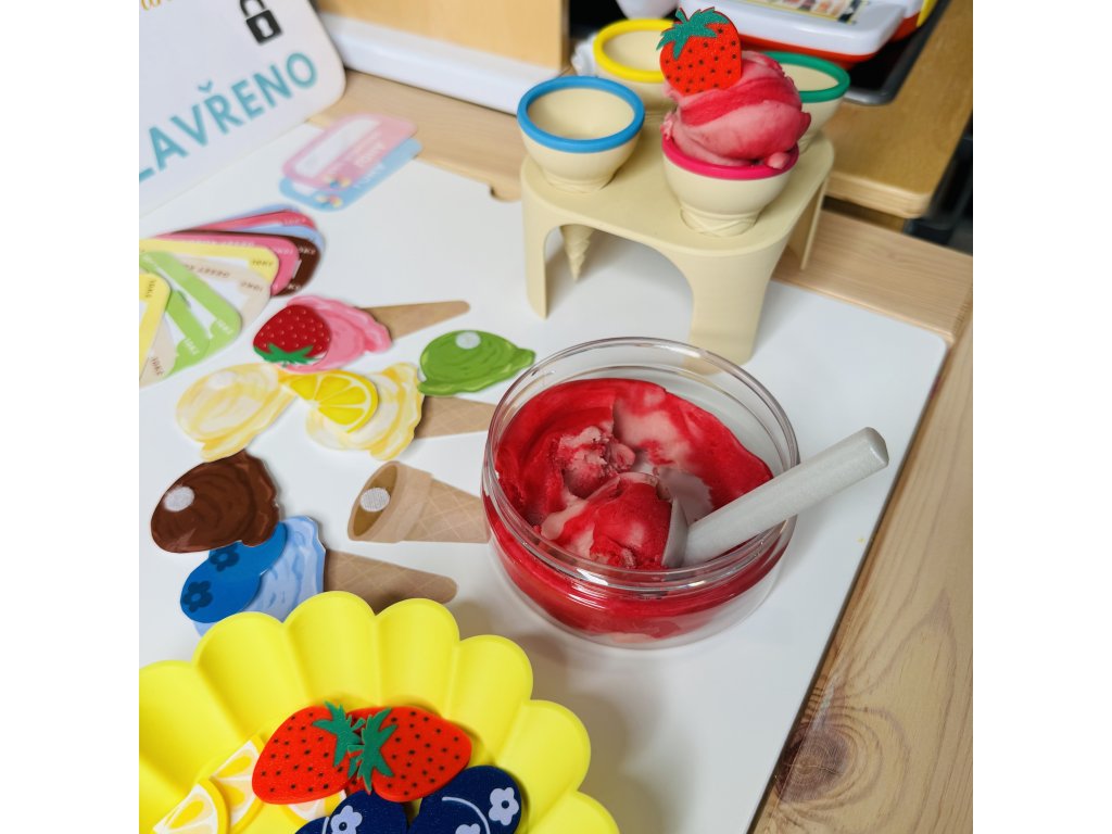 Dětská naběračka na zmrzlinu – ideální pro sensory play