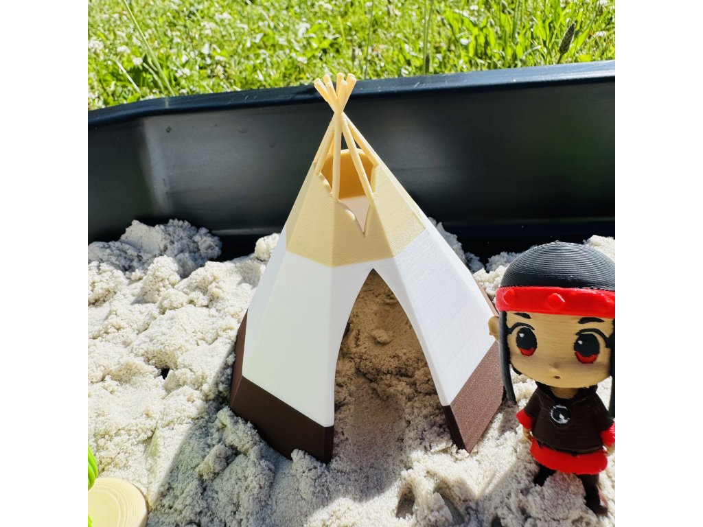 Teepee – rekvizita do malých světů (výška 12 cm)