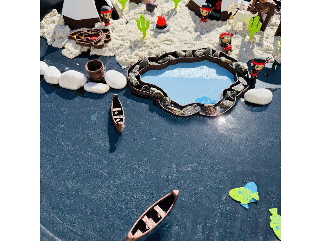 Teepee – rekvizita do malých světů (výška 12 cm)