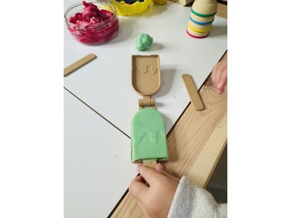 Tvořítko na nanuky z modelíny