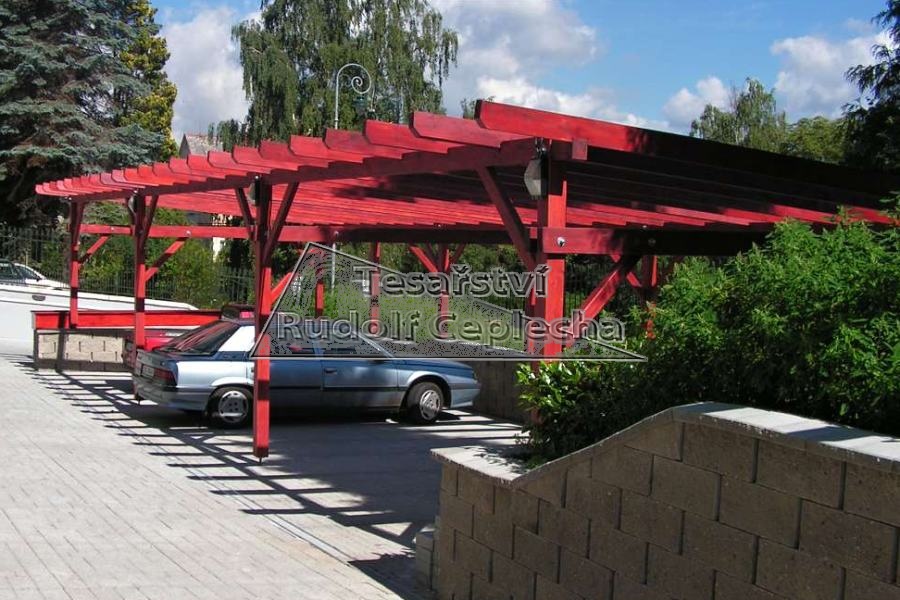 Realizace zakázkových pergol pro stání aut, Karlovy Vary, foto 1