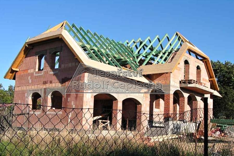 Realizace střešní konstrukce rodinného domu, Červený Hrádek u Plzně