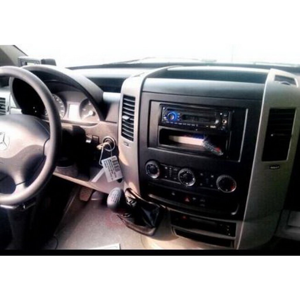 1DIN rádio pro autobusy s DVD/CD, 2x USB, SD, Bluetooth + HF, Mikrofon pro průvodce + prop HF
