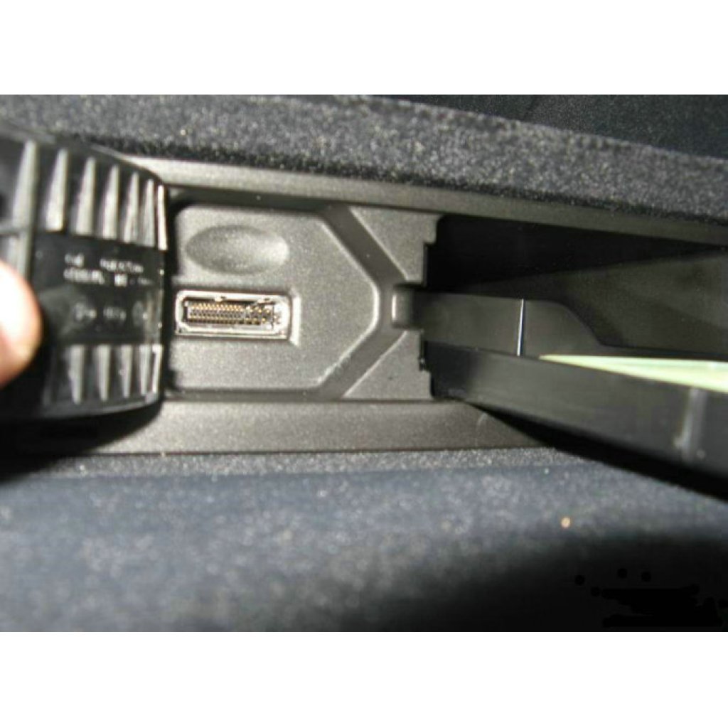 Adaptér USB/MDI pro Audi, VW, Škoda, 27cm