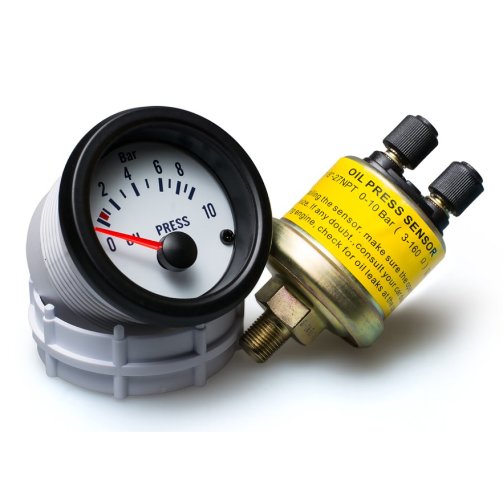 Autogauge palubní přístroj - tlak oleje s bílým podkladem