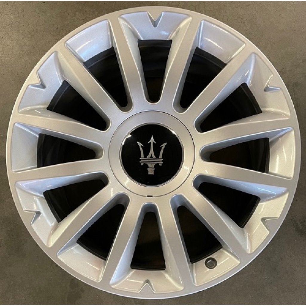 Bazar. disky 7,5x18 5/114,3ET43 a 8,5x18 5/114,3ET43 Original Maserati Ghibli, pr. 67,1