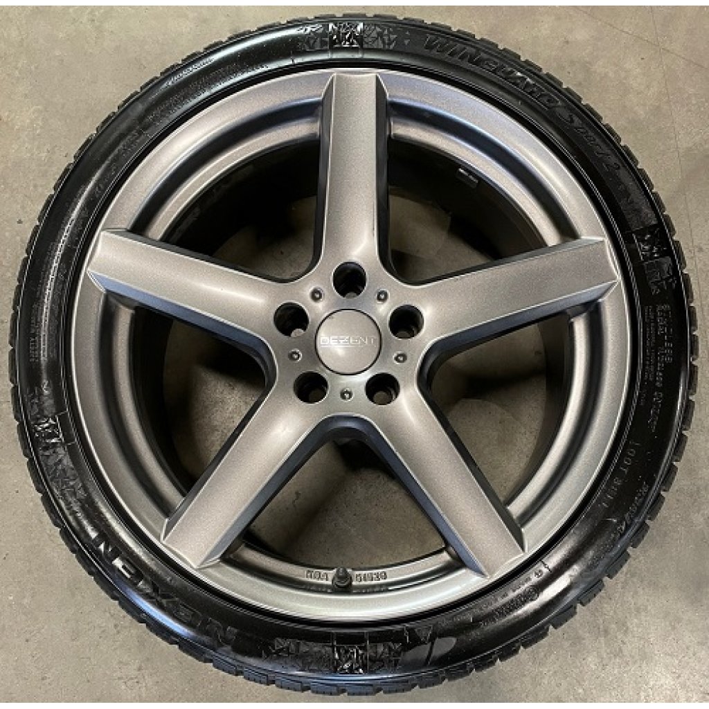 Bazar. komplety 8,0x18 5/108 ET45 Dezent, zimní pneu 235/40R18 95V Ford Focus