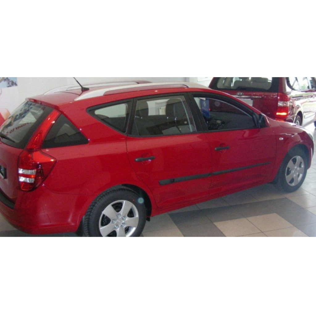 Boční lišty na dveře Kia Ceed 5dv Combi 2006-2012 F5 | Rider