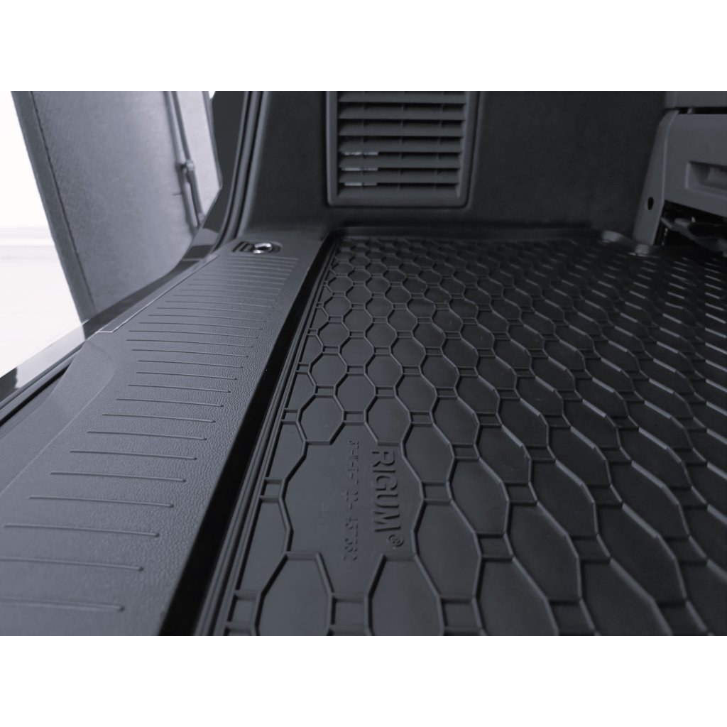 Gumová vana do kufru Volkswagen T7 Multivan L2 2022-