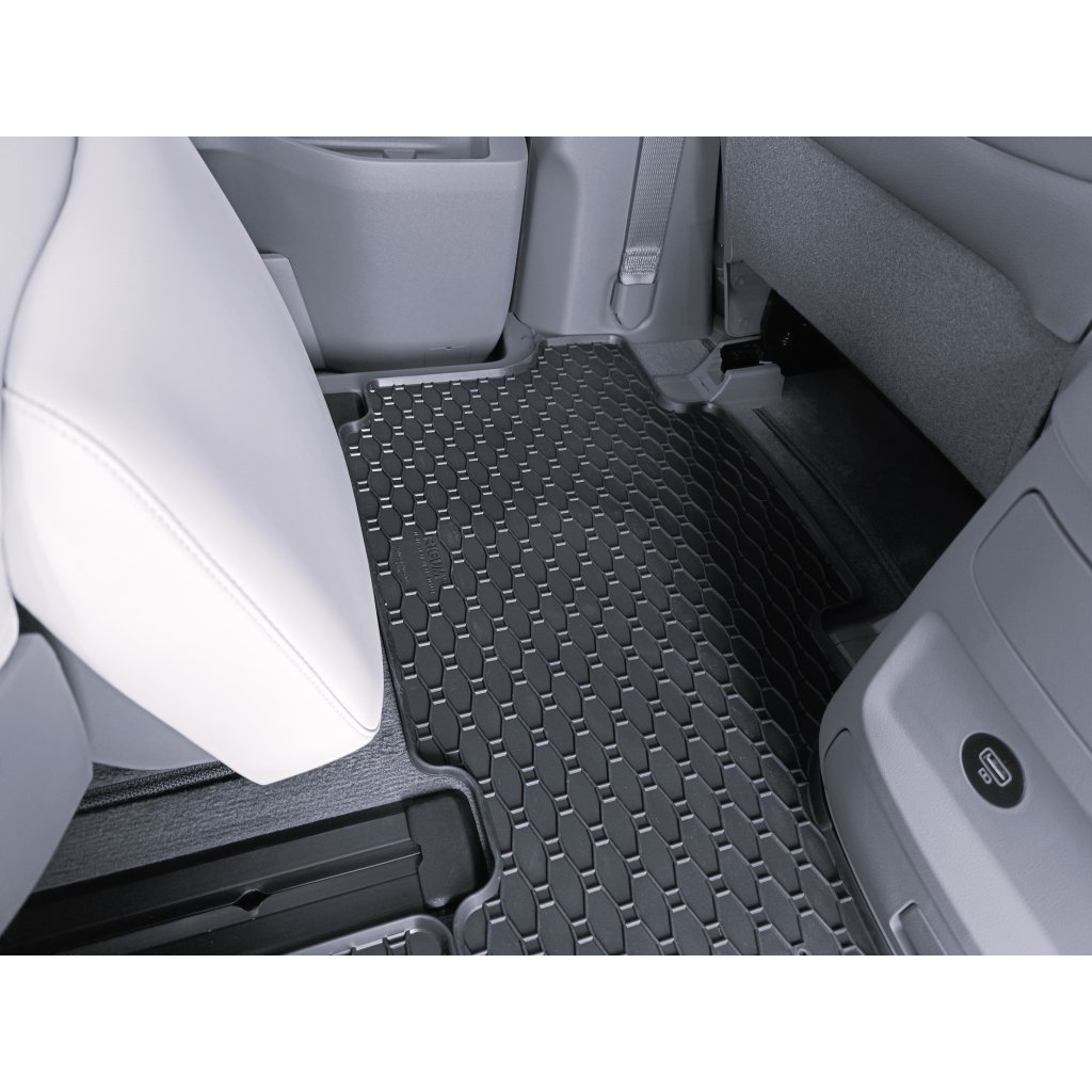 Gumové autokoberce Hyundai Staria 2.+3.řada 7místný 2021- | RIGUM