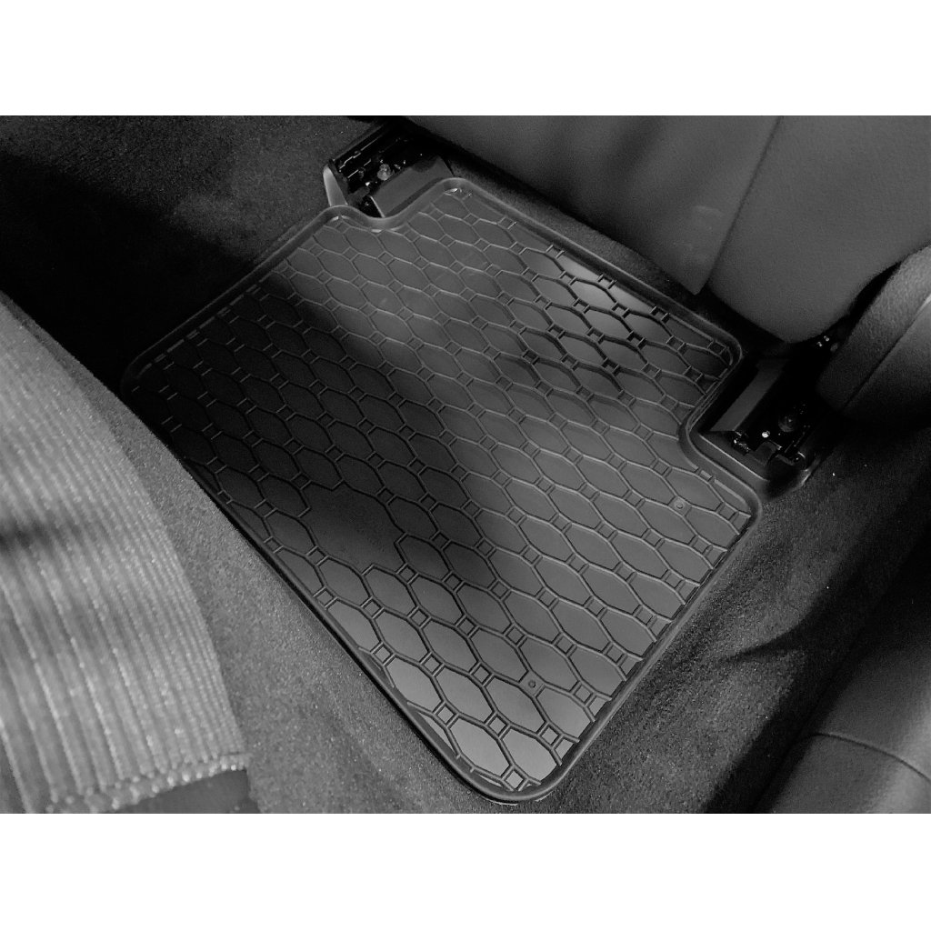Gumové autokoberce Mercedes C-Class W/S206 2021- | RIGUM